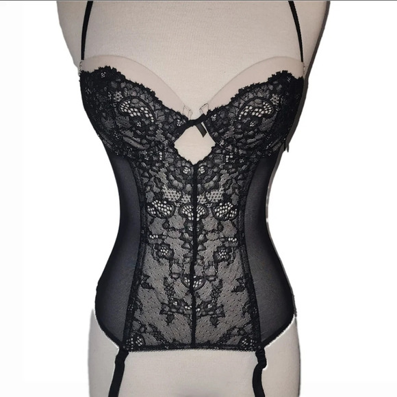 Designer Collection by Victoria’s Secret - Garter Corset Lingerie - 32B - Picture 2 of 8